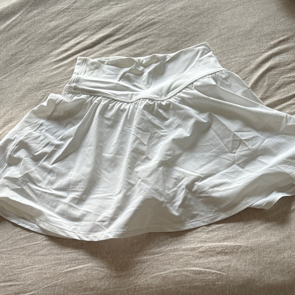 OFFLINE WHITE SKIRT